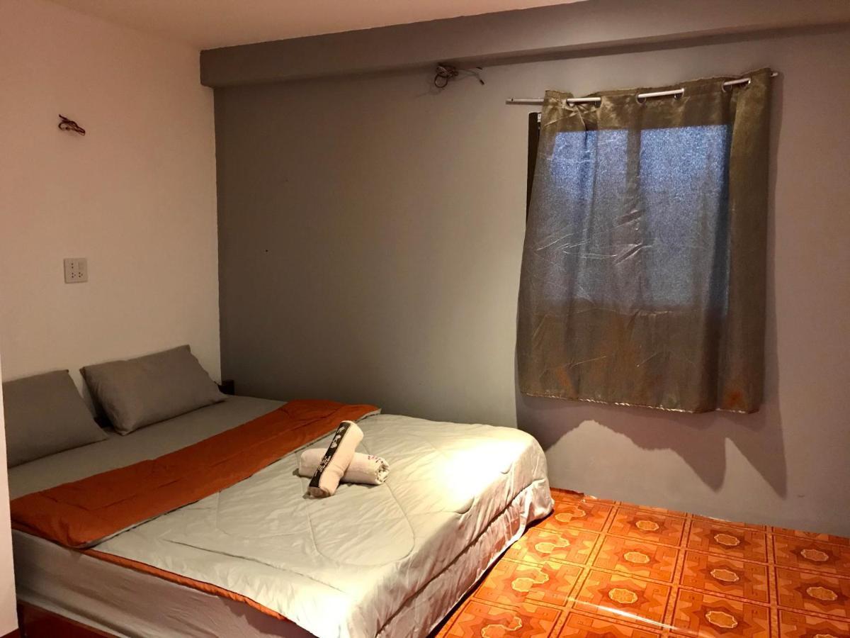 Outland Hostel Ванг-В'єнг Номер фото